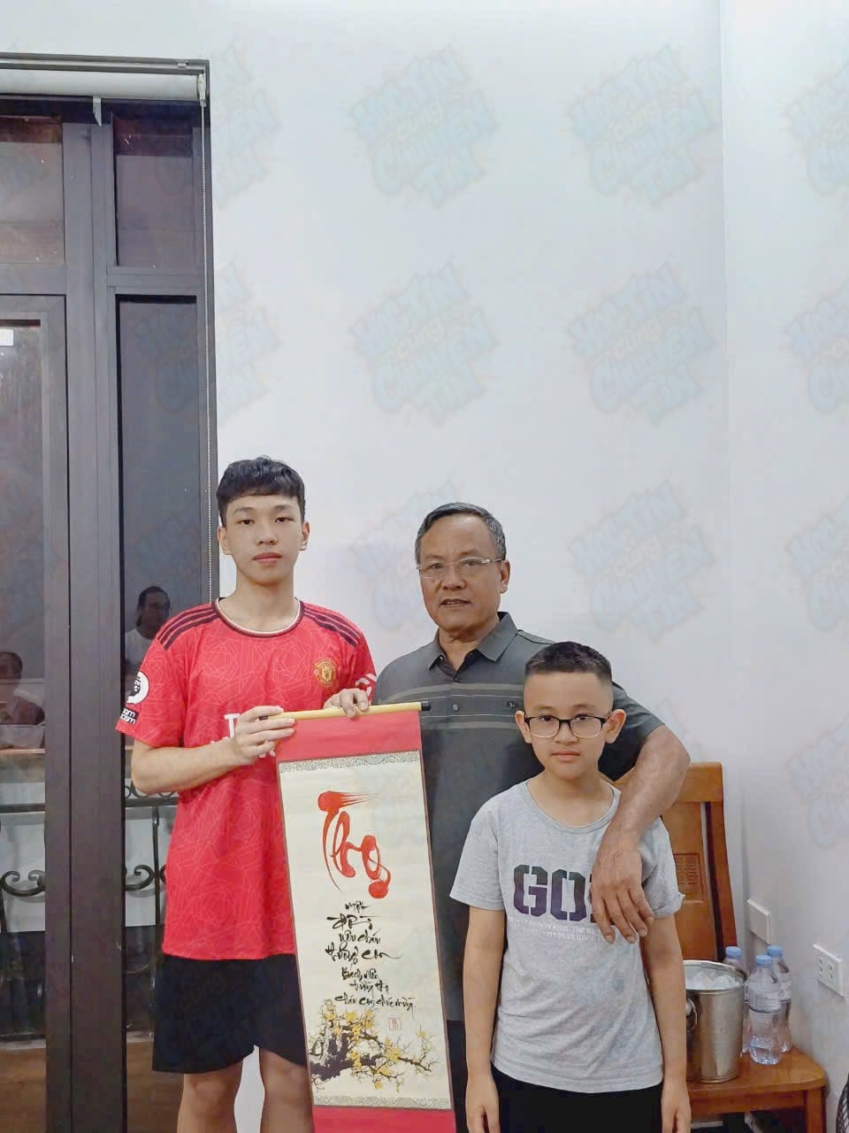 Thân Hoàng Bách